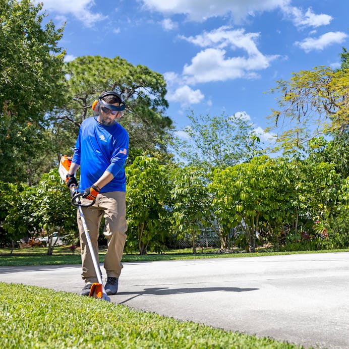 Stihl FCA 140 Cordless lawn edger